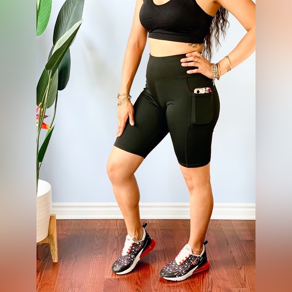 Biker Shorts with Pockets ~ Black - Picture 2 of 10